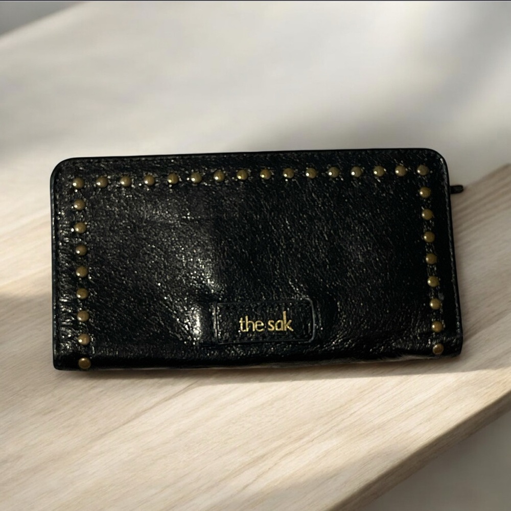 The Sak‎ Iris Slotted Card Black Leather Wallet